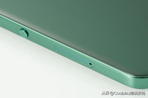 坚果Pro 3手机图赏：绿的纯粹；全新的Windows系统快要来了